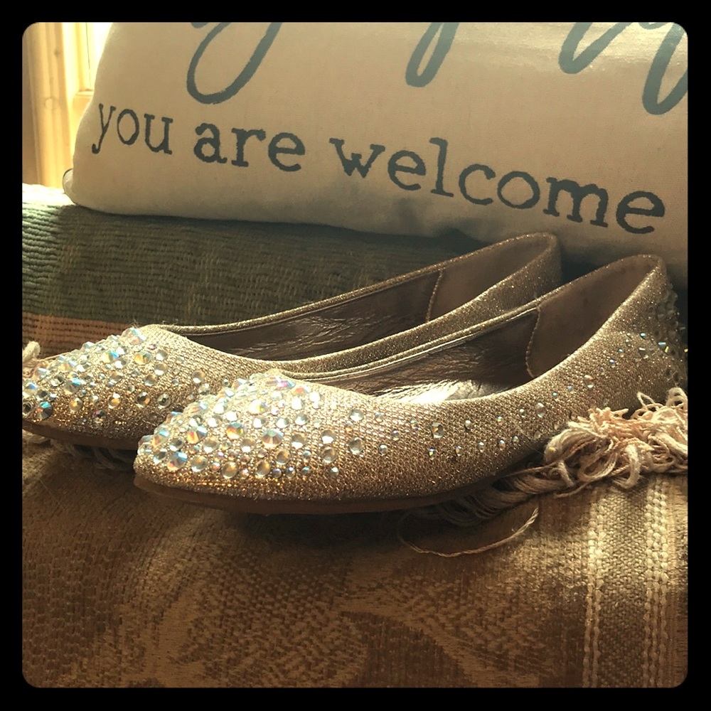 Gold flats with diamonds